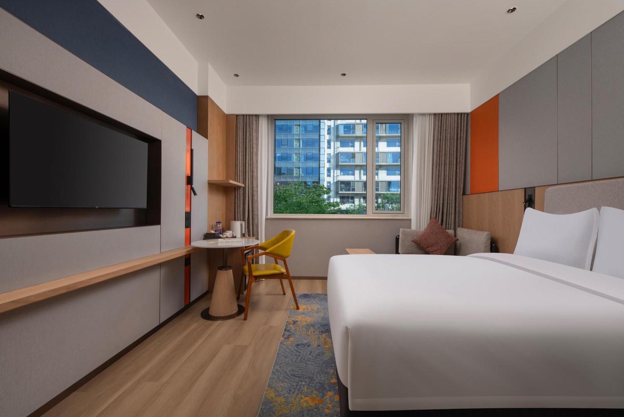 Holiday Inn Express Shangdi Beijing By Ihg L Next To Yuanmingyuan Park & Subway & Qinghe Railway Station & Beijing Sport University L Taxi 15 Minutes To Summer Palace & Peking University & Tsinghua University L 20 Minutes To Badaling Great Wall By Ra Zewnętrze zdjęcie